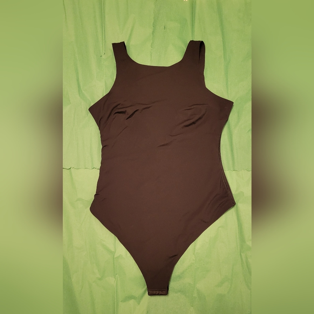 Pinsy - High Neck, Sleek Black Shapewear for a Flawless Silhouette